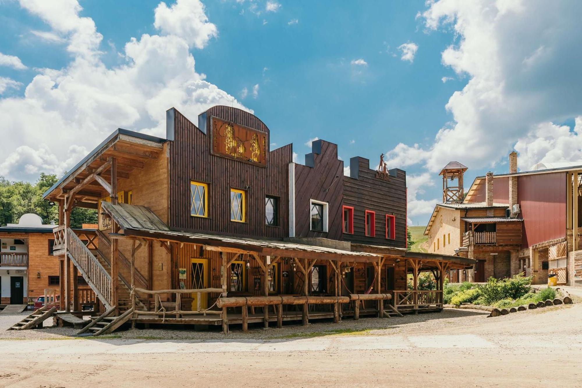 Ranch 13 - Western A Kone Nemšová Eksteriør bilde