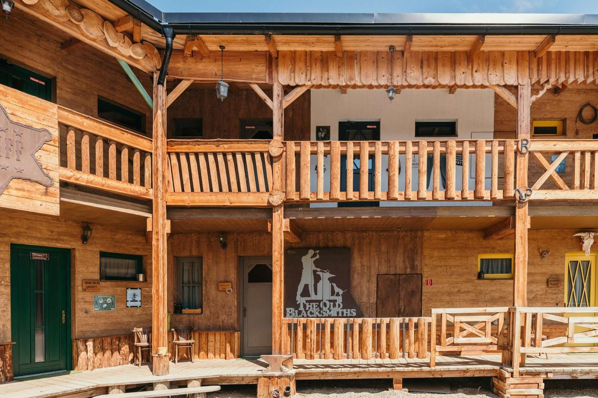 Ranch 13 - Western A Kone Nemšová Rom bilde