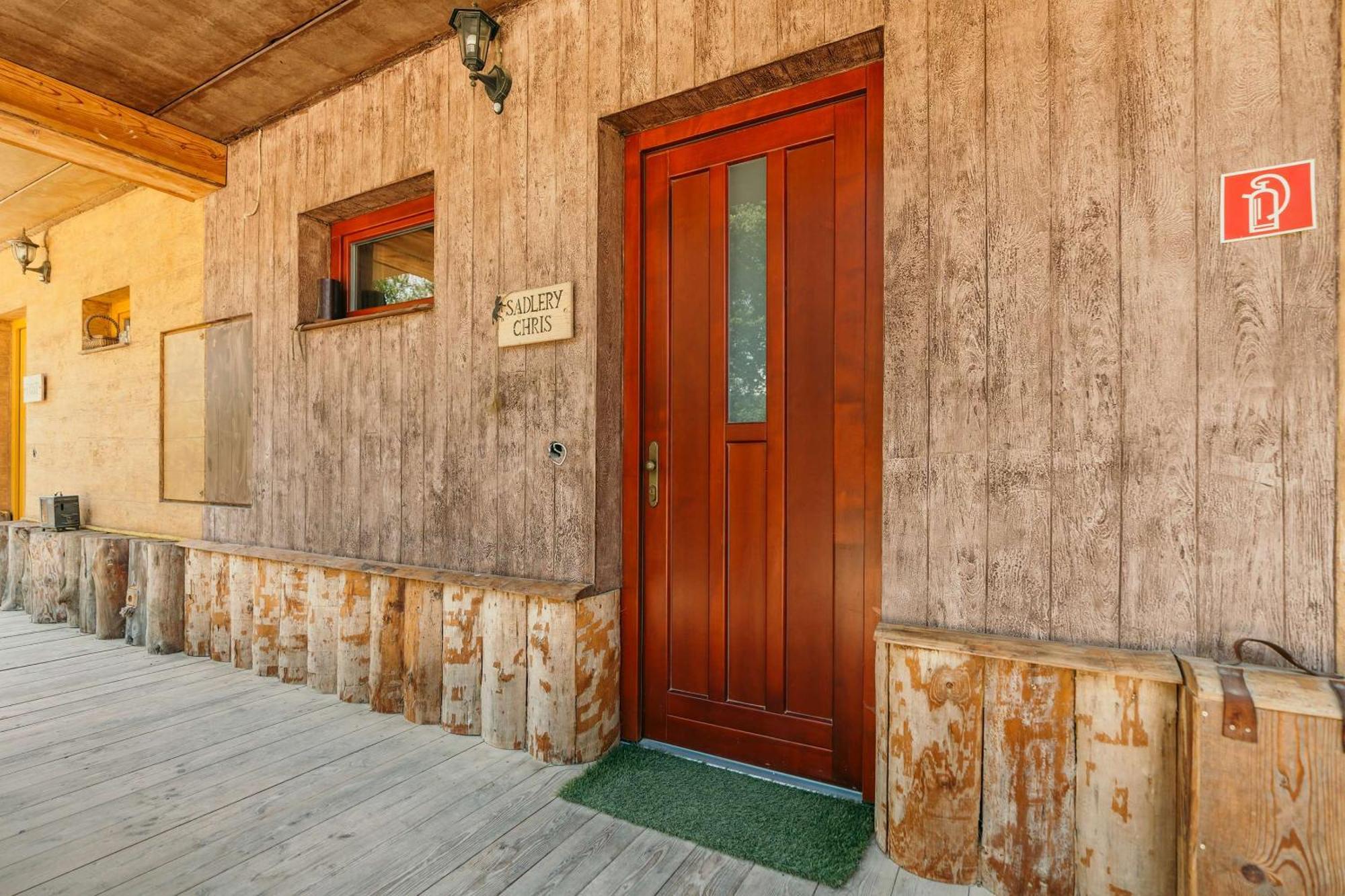 Ranch 13 - Western A Kone Nemšová Rom bilde