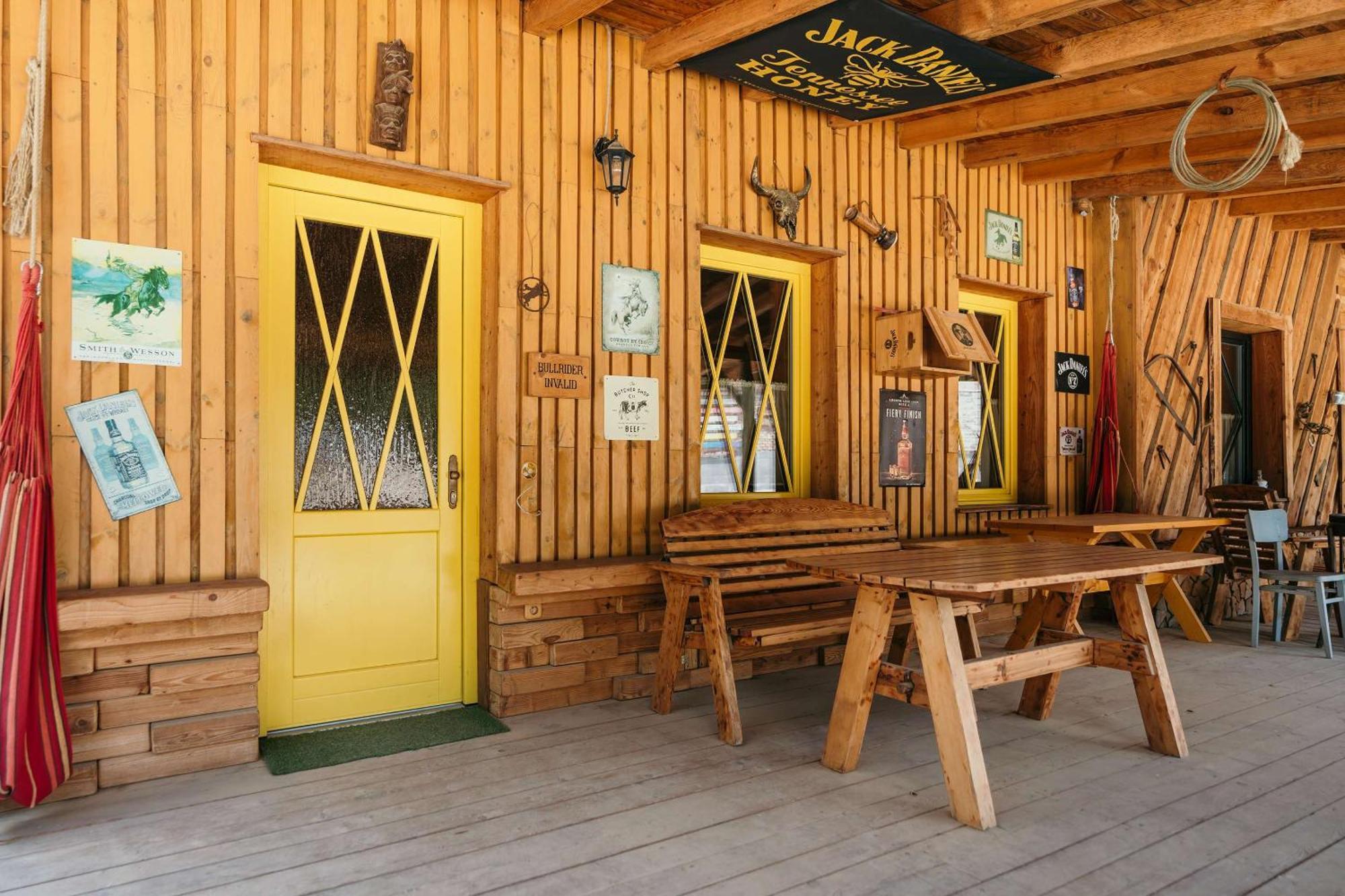 Ranch 13 - Western A Kone Nemšová Rom bilde