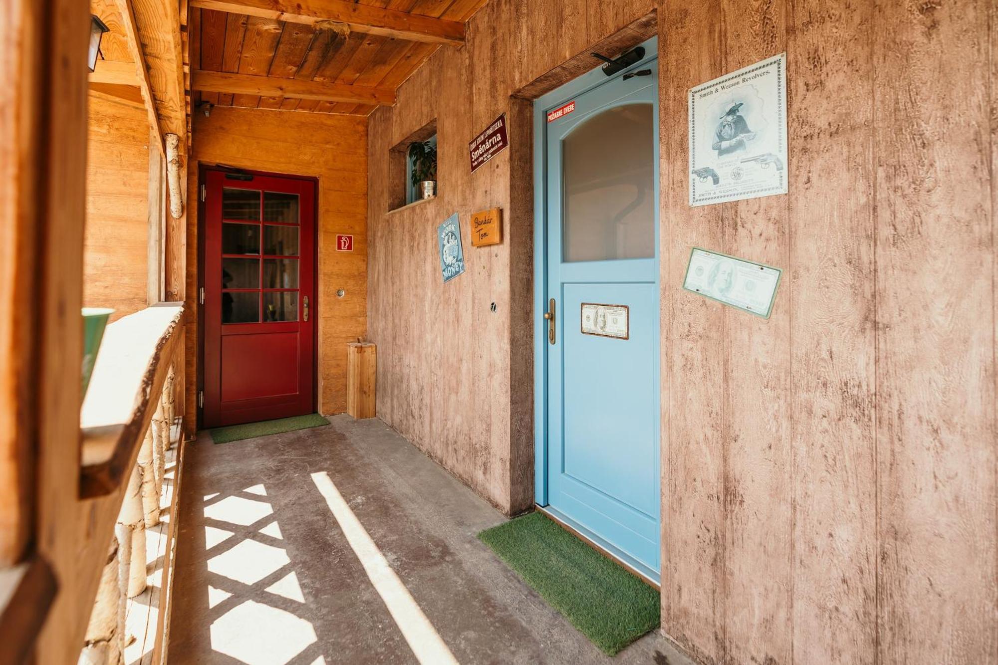 Ranch 13 - Western A Kone Nemšová Rom bilde